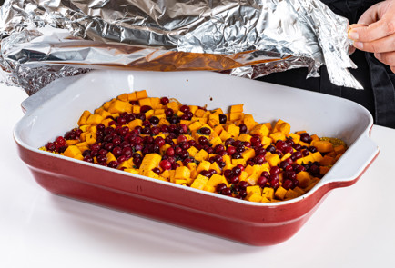 Фото шага рецепта Запеканка из тыквы с клюквой 191185 шаг 8  