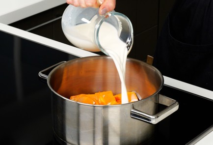 Фото шага рецепта Запеканка из тыквы 151796 шаг 2  