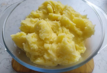Фото шага рецепта Запеканка картофельная с фаршем 189907 шаг 2  
