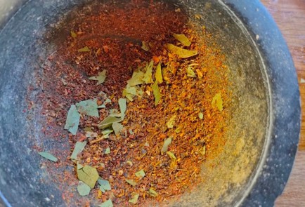 Фото шага рецепта Картофель запеченный с фасолью и фаршем 174780 шаг 4  