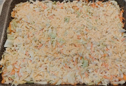 Фото шага рецепта Запеканка с капустой и куриными бедрышками 189852 шаг 13  