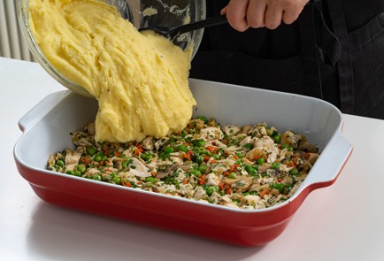Фото шага рецепта Запеканка с курицей и грибами 173855 шаг 12  