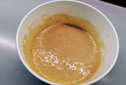 Фото шага рецепта Заправка к салату Цезарь 31130 шаг 13  