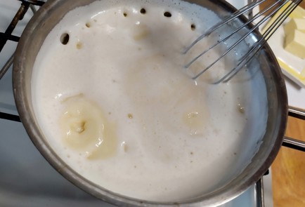 Фото шага рецепта Заварной крем 188021 шаг 7  