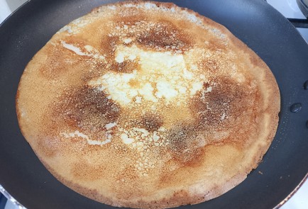 Фото шага рецепта Заварные блины на кефире 191300 шаг 10