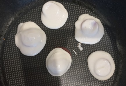 Фото шага рецепта Клубничные блинчики на завтрак для любимой к 14 февраля 191276 шаг 8