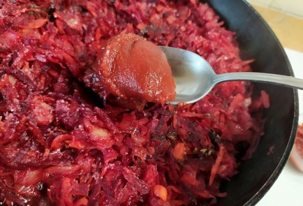 Фото шага рецепта Зажарка для борща 188023 шаг 10  