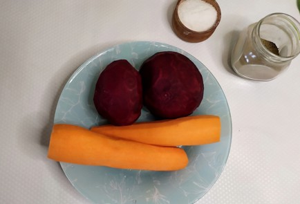 Фото шага рецепта Зажарка для борща 188023 шаг 2  