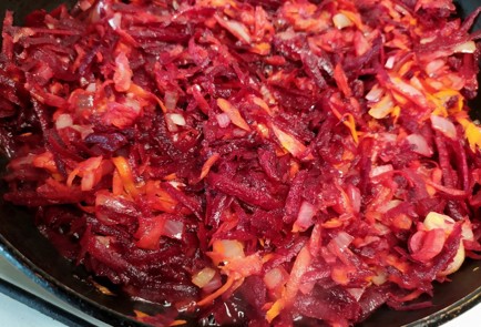 Фото шага рецепта Зажарка для борща 188023 шаг 7  