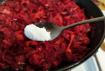 Фото шага рецепта Зажарка для борща 188023 шаг 8  