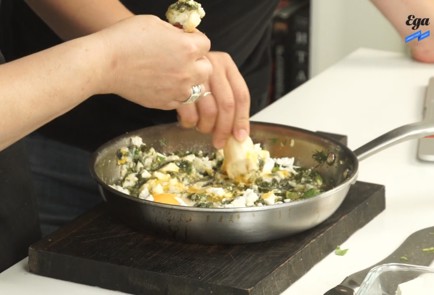 Фото шага рецепта Зеленая шакшука 125528 шаг 5  