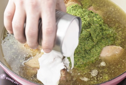 Фото шага рецепта Зеленый карри с курицей и рисом 31968 шаг 5  