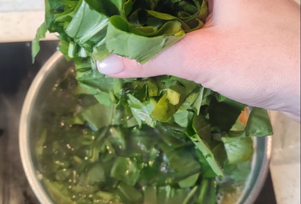 Фото шага рецепта Зеленый борщ из щавеля 173603 шаг 13  