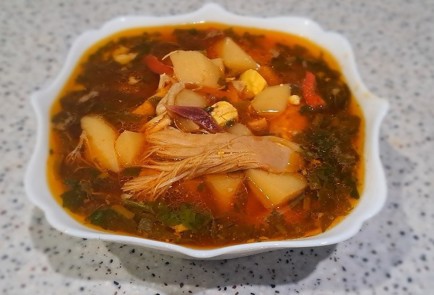 Фото шага рецепта Зеленый борщ на курином бульоне со свеклой 190328 шаг 12  