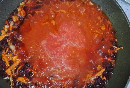 Фото шага рецепта Зеленый борщ на курином бульоне со свеклой 190328 шаг 8  