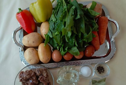 Фото шага рецепта Зеленый борщ со щавелем 186748 шаг 1  