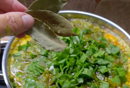 Фото шага рецепта Зеленый борщ со щавелем 186748 шаг 10  