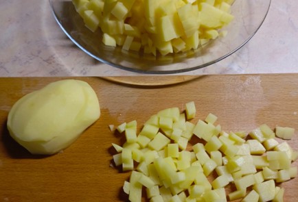 Фото шага рецепта Зеленый борщ со щавелем 186748 шаг 2  