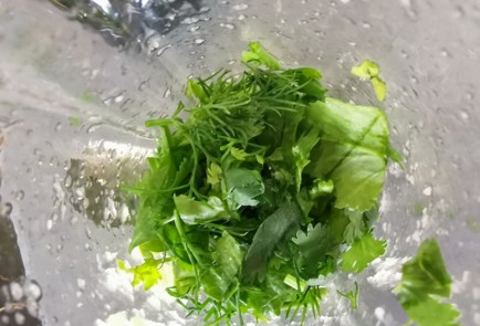 Фото шага рецепта Зеленый смузи на кефире 173682 шаг 5  