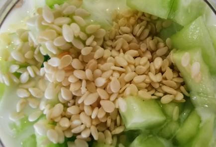 Фото шага рецепта Зеленый смузи на кефире 173682 шаг 9  