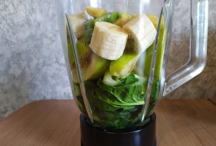 Фото шага рецепта Зеленый смузи 188937 шаг 8  