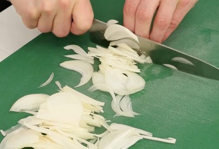 Фото шага рецепта Сосиски в кляре Жаба в норке 125294 шаг 8  