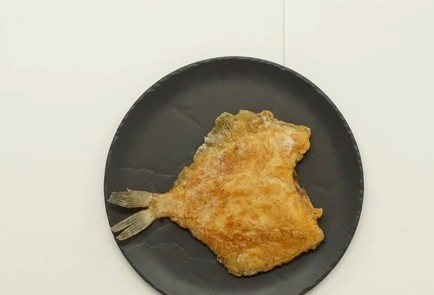 Фото шага рецепта Жареная камбала со сливочным маслом 53038 шаг 9