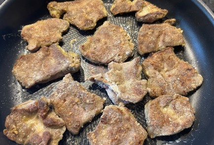 Фото шага рецепта Жареная говяжья печень 190009 шаг 9  