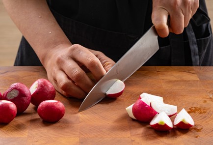 Фото шага рецепта Жареная редиска 176345 шаг 3  