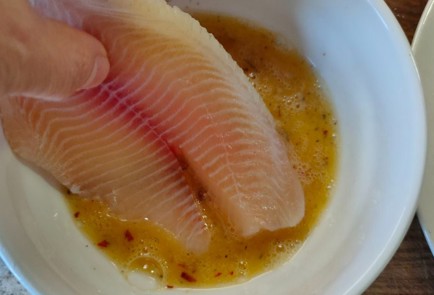 Фото шага рецепта Жареная тилапия 191475 шаг 8  