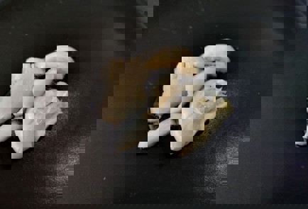 Фото шага рецепта Жареная утка с гарниром из цветной капусты 151124 шаг 4  