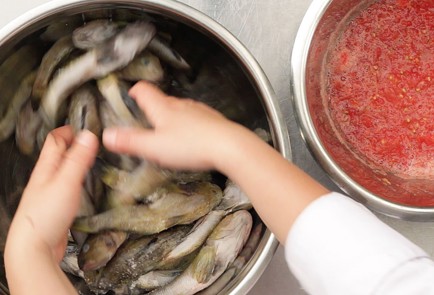 Фото шага рецепта Жареные бычки 50983 шаг 2  