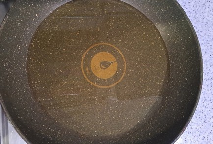 Фото шага рецепта Жареная щука с зеленым луком 189560 шаг 5  