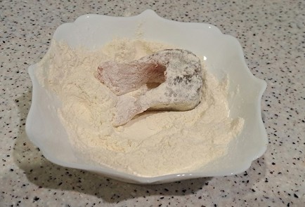 Фото шага рецепта Жареная щука с зеленым луком 189560 шаг 6  