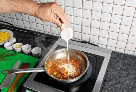 Фото шага рецепта Жаренный в кукурузе сом с макшу 39417 шаг 3  