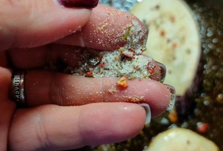 Фото шага рецепта Жареные баклажаны с помидорами 189872 шаг 7  