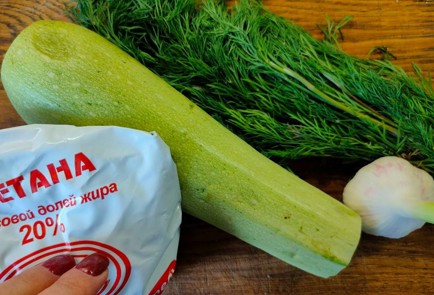 Фото шага рецепта Кабачки обжаренные со сметанночесночным соусом 189420 шаг 1  