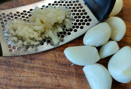 Фото шага рецепта Жареные кабачки со сметанным соусом 189842 шаг 11  