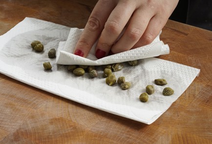 Фото шага рецепта Жаренные с чесноком и маслинами кальмары 153151 шаг 6  