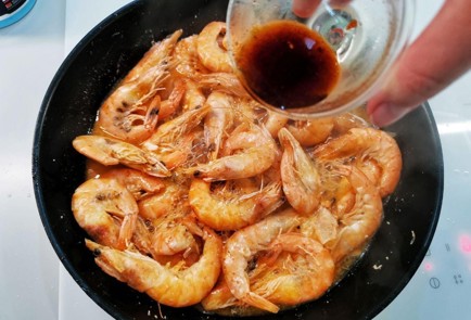 Фото шага рецепта Жареные королевские креветки XXL 140013 шаг 10  