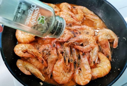 Фото шага рецепта Жареные королевские креветки XXL 140013 шаг 11  