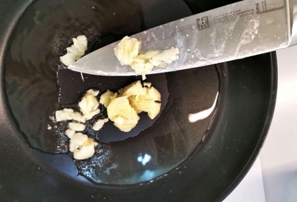 Фото шага рецепта Жареные королевские креветки XXL 140013 шаг 4  