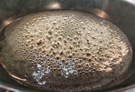 Фото шага рецепта Жареные королевские креветки XXL 140013 шаг 6  