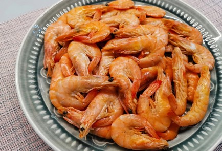 Фото шага рецепта Жареные креветки с чесноком 191040 шаг 12