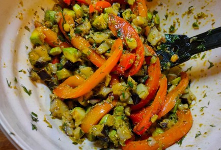 Фото шага рецепта Жареные овощи в пите 175956 шаг 19  