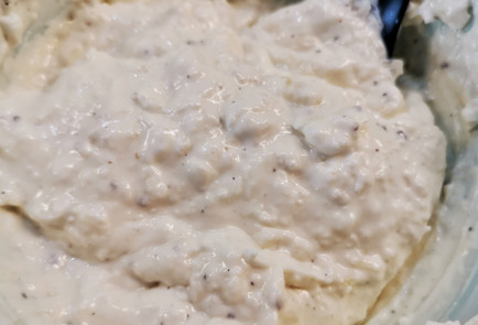 Фото шага рецепта Жареные палочки в кляре из кабачков с чесночным соусом 151551 шаг 14