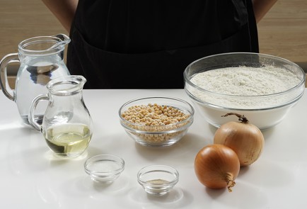 Фото шага рецепта Жареные пирожки с горохом 153125 шаг 1  