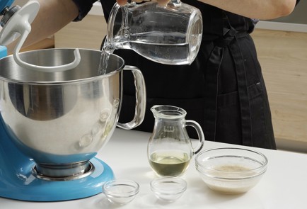 Фото шага рецепта Жареные пирожки с горохом 153125 шаг 4  