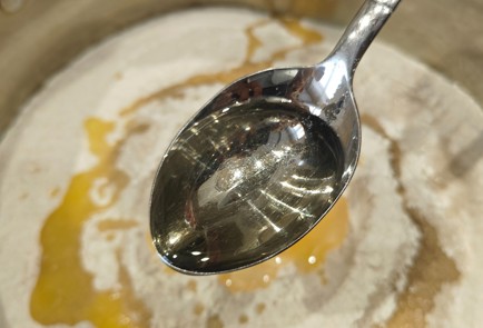 Фото шага рецепта Жареные пирожки с картошкой 191210 шаг 4