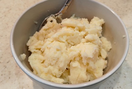 Фото шага рецепта Жареные пирожки с картошкой 191210 шаг 8